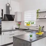Valeo Holiday home